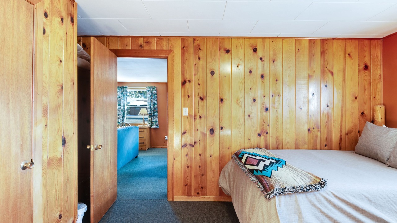 Photo of Bedroom in South Fork