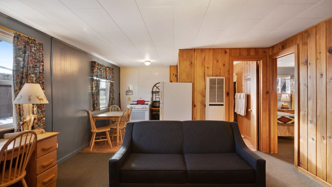 Photo of Livingroom in South Fork