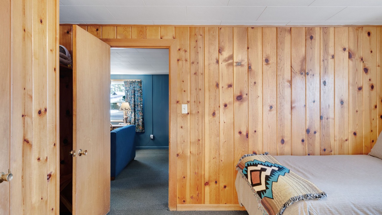 Photo of Bedroom in South Fork