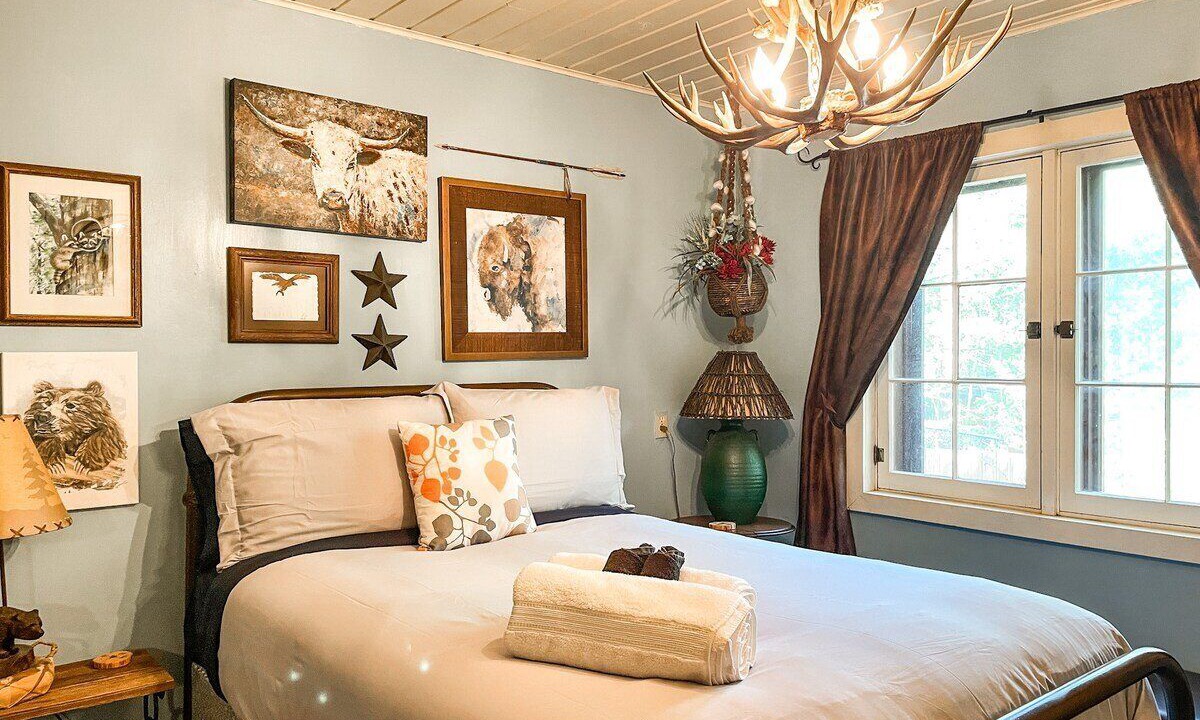 Photo of Bedroom in Cascade-Chipita Park