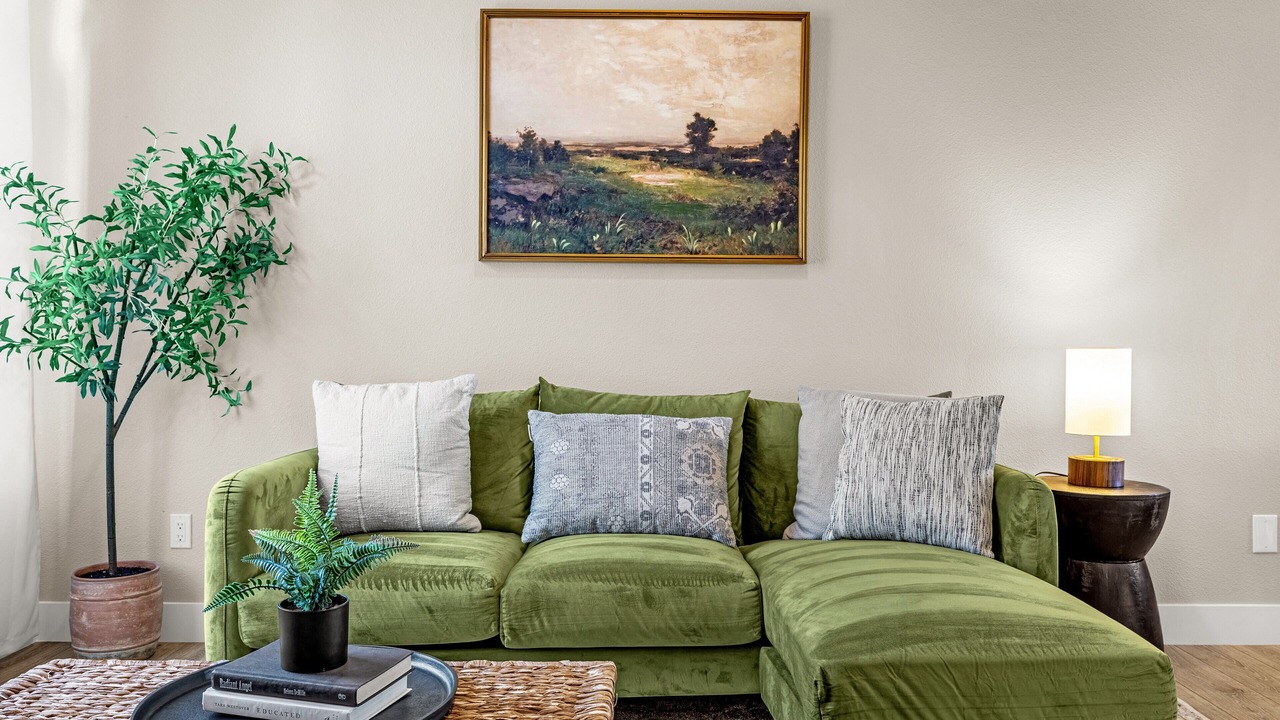 Photo of Livingroom in Northwest Colorado Springs