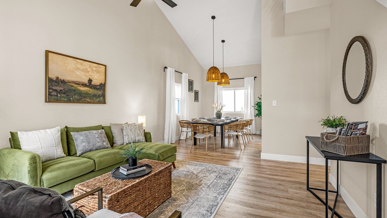 Photo of Livingroom in Northwest Colorado Springs