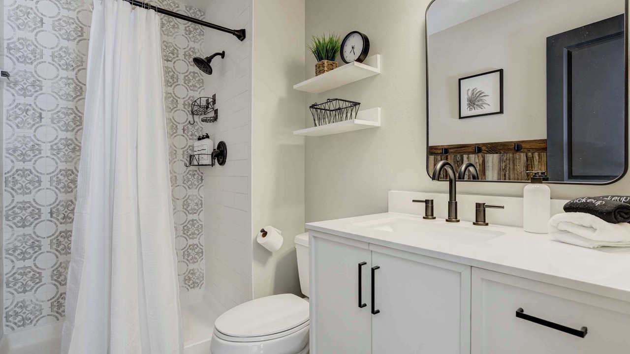Photo of Bathroom in Cheyenne Meadows