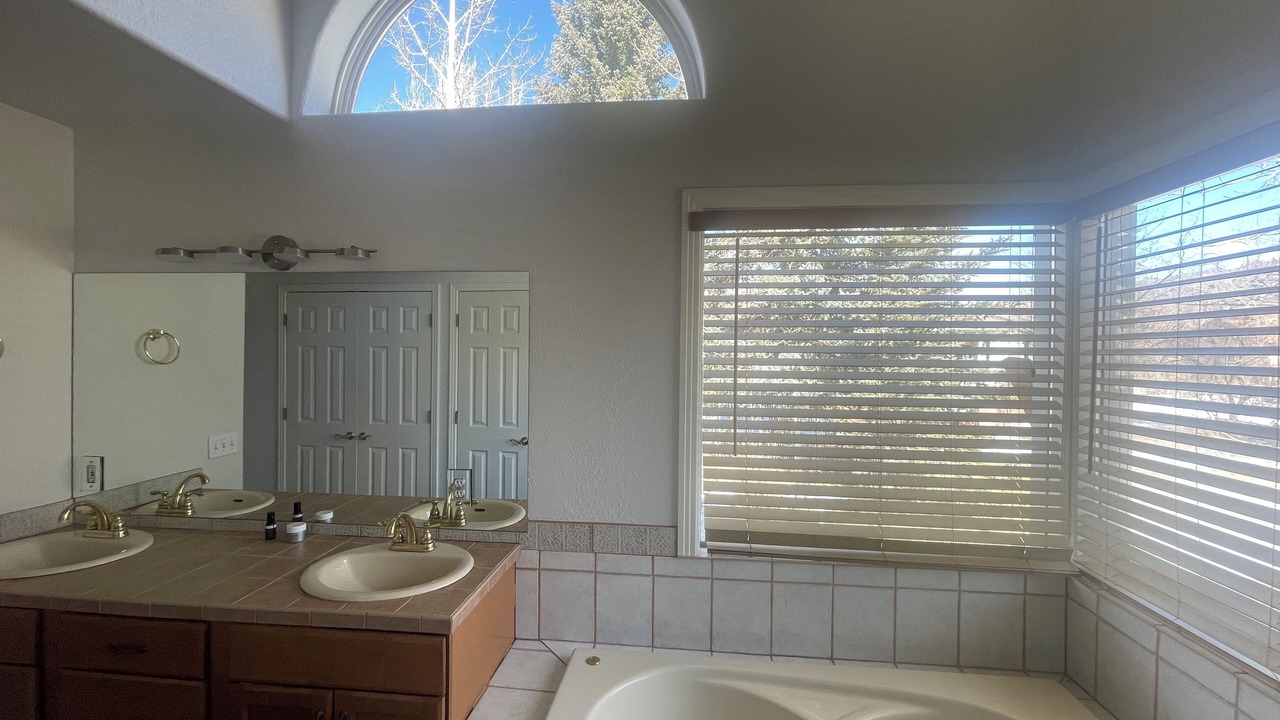 Photo of Bathroom in Dalton Ranch