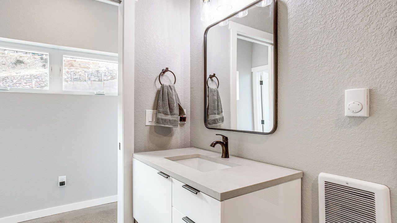 Photo of Bathroom in Golden
