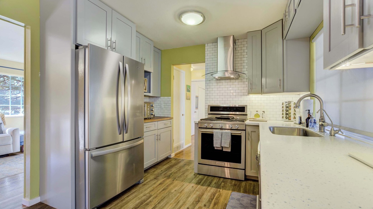 Photo of Kitchen in Security-Widefield