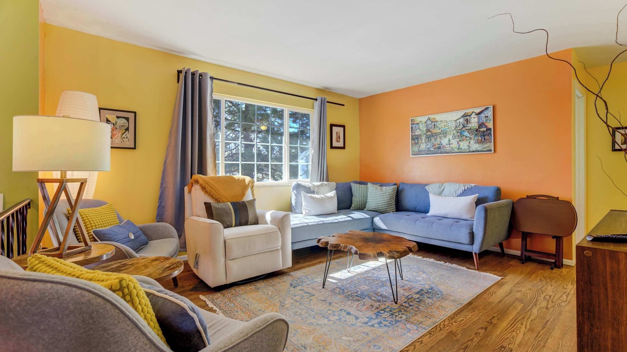 Photo of Livingroom in Security-Widefield