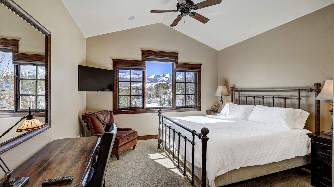 Photo of Bedroom in The Highlands