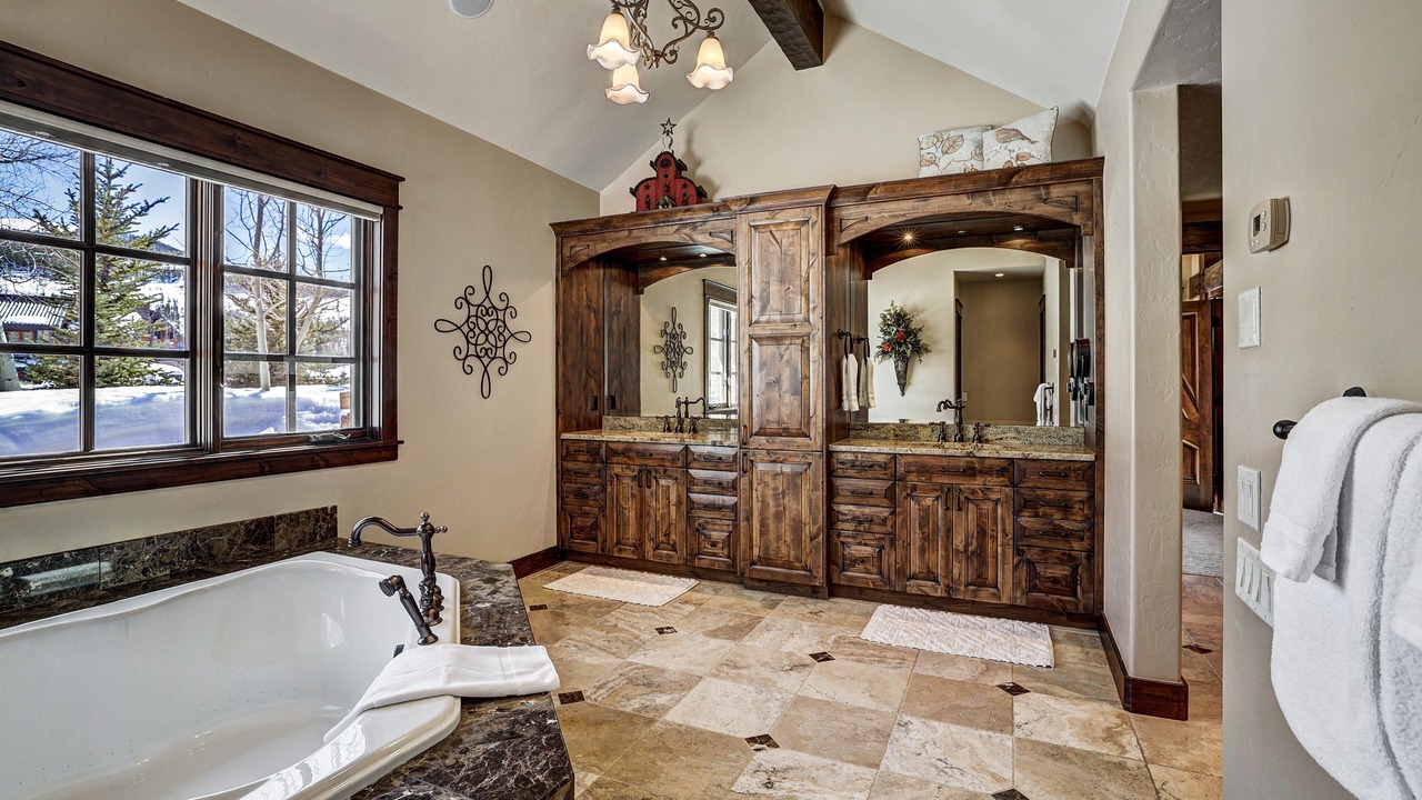 Photo of Bathroom in The Highlands