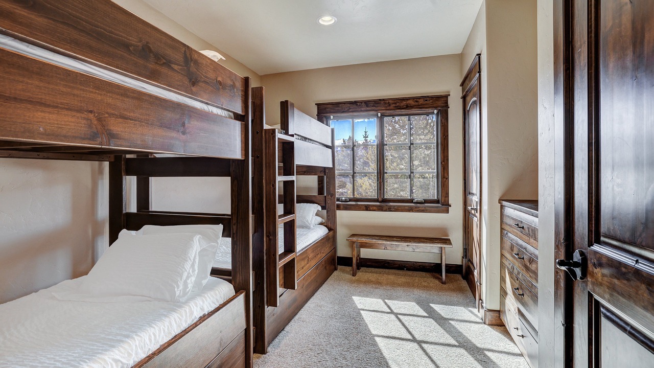 Photo of Bedroom in The Highlands