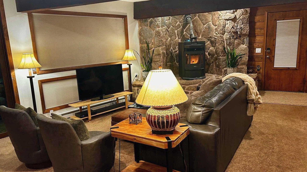 Photo of Livingroom in Brush Creek Village