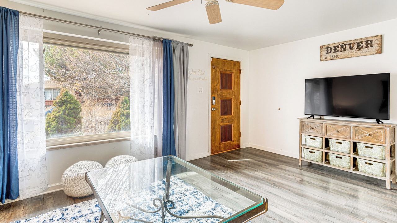 Photo of Bedroom in Aurora