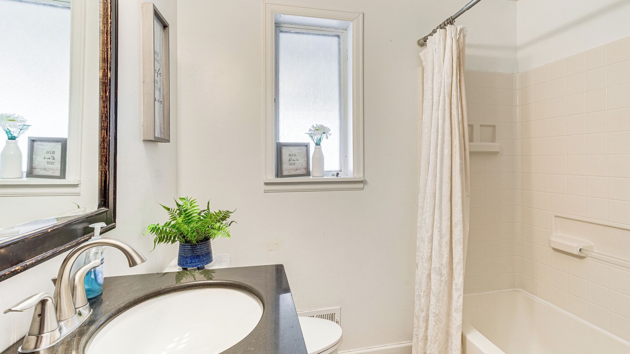 Photo of Bathroom in Aurora