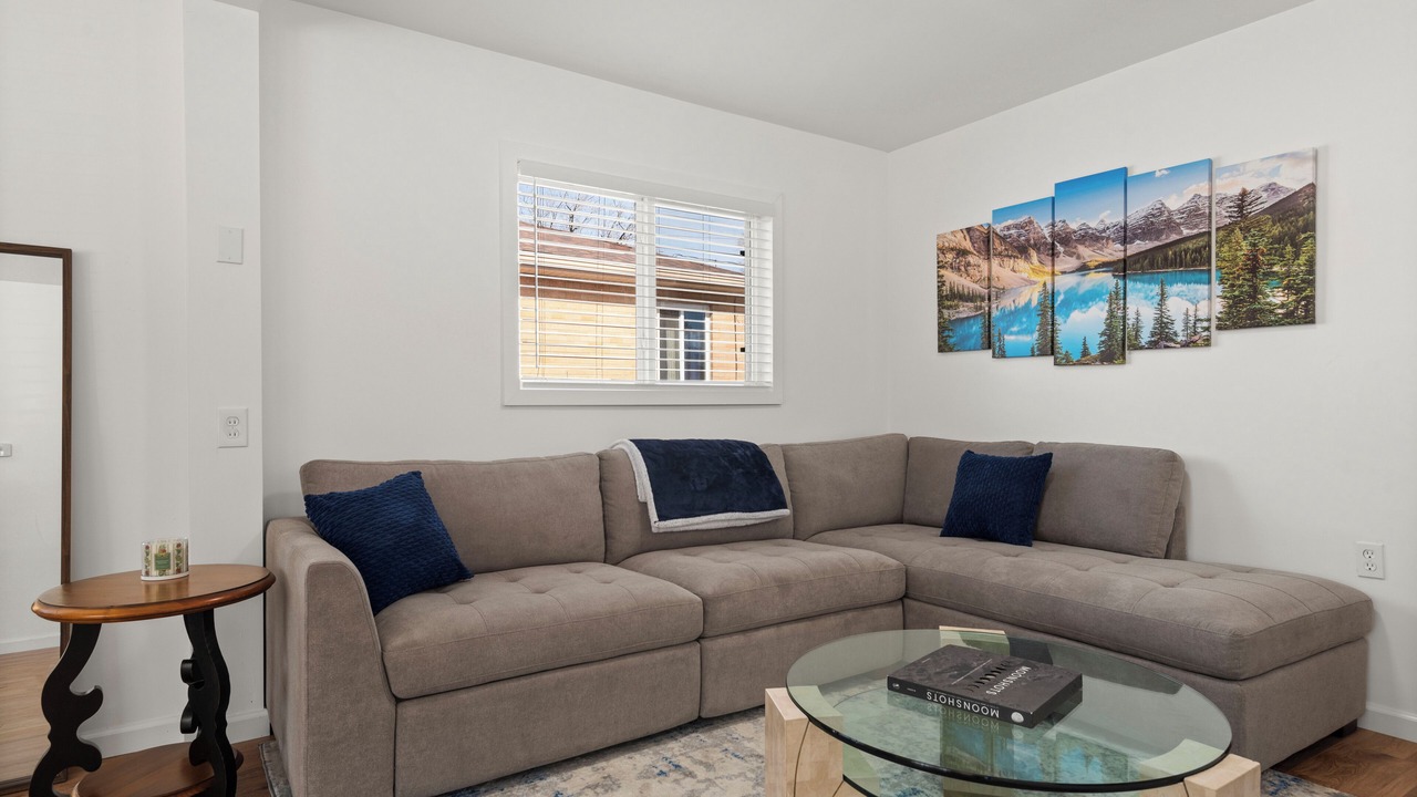 Photo of Livingroom in Highland