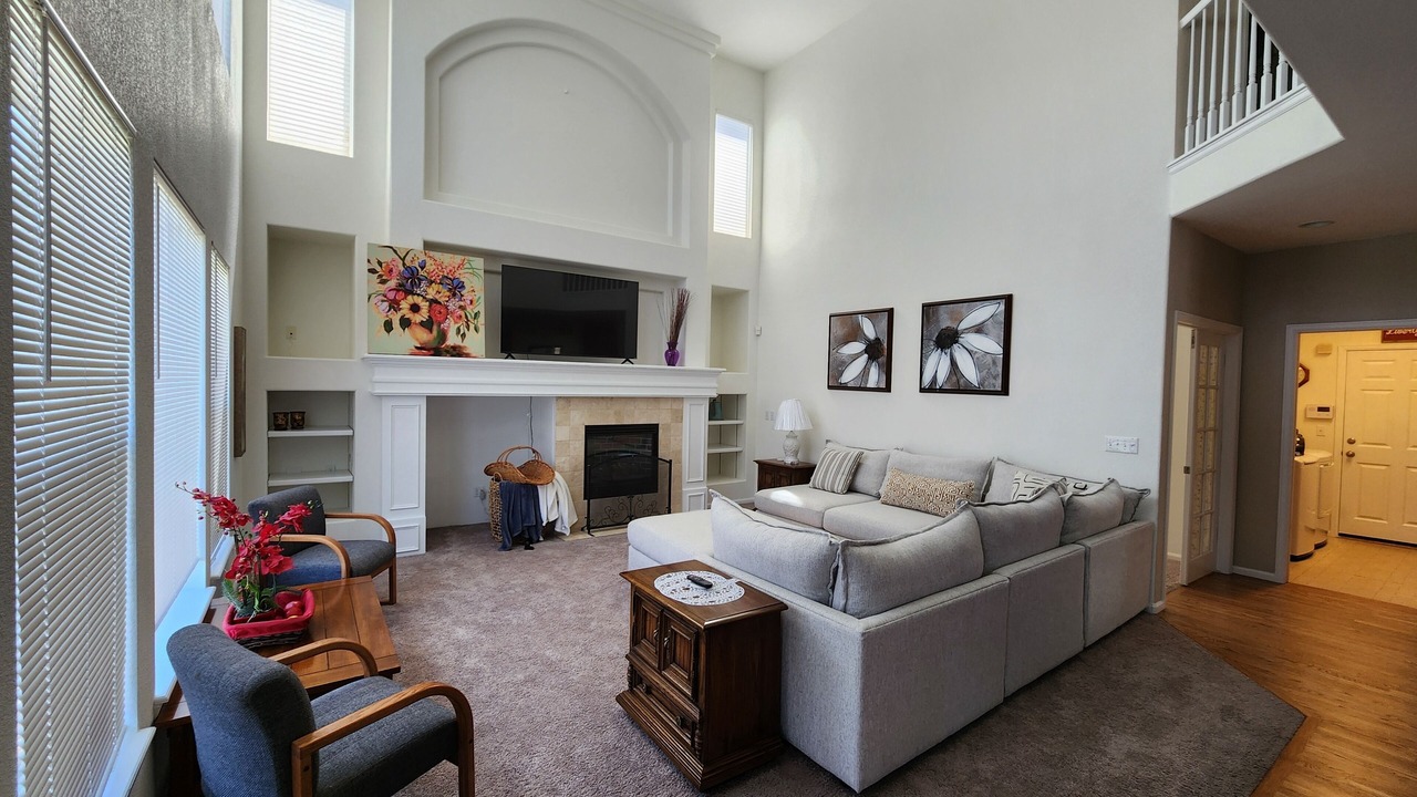 Photo of Livingroom in Parker