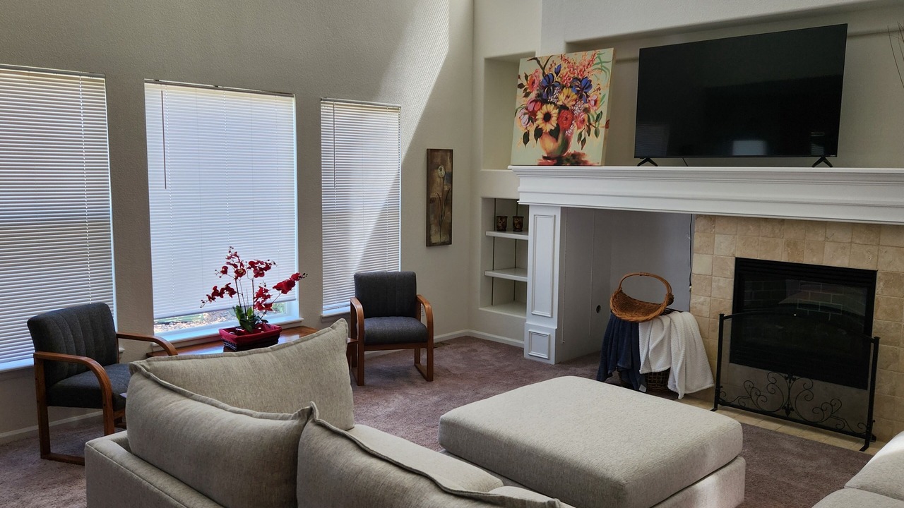 Photo of Livingroom in Parker