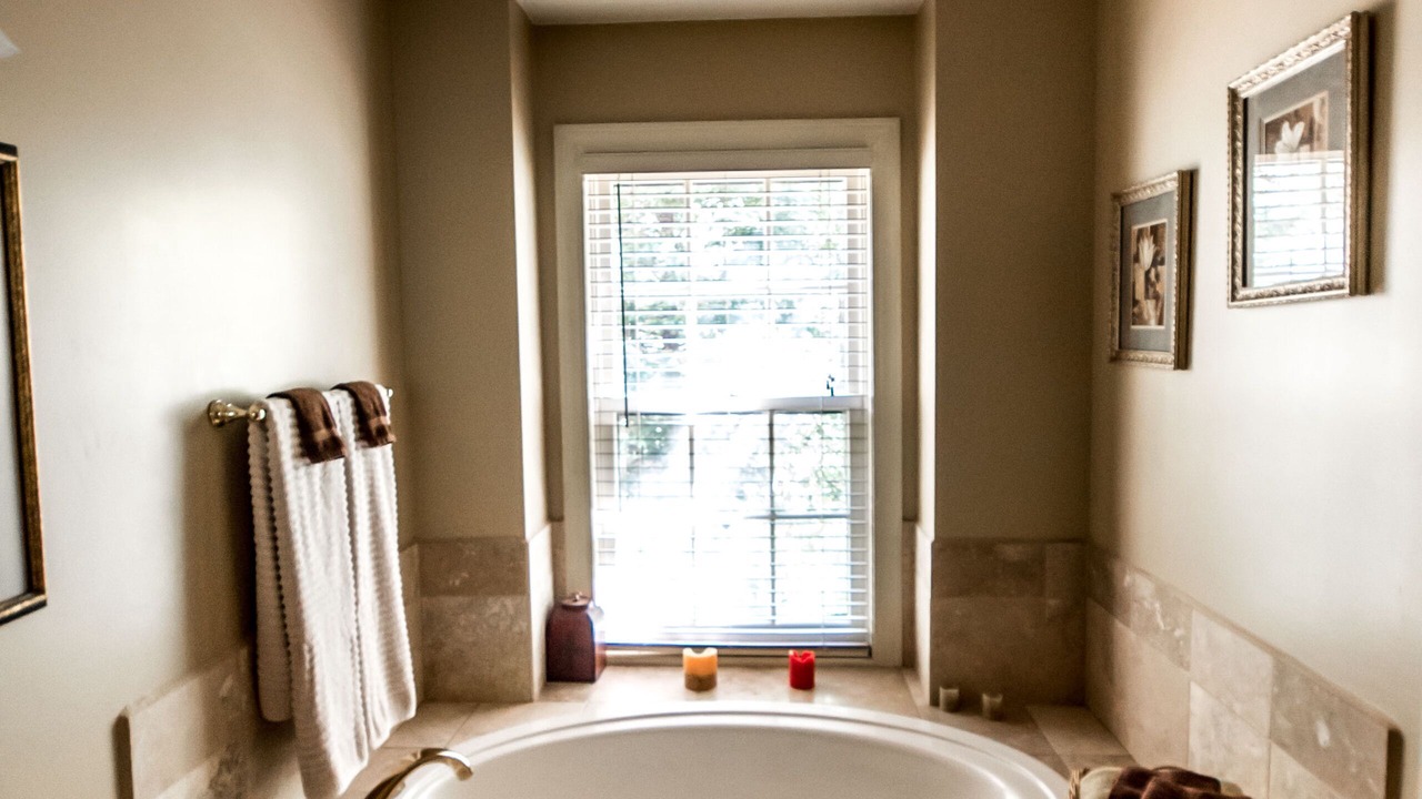 Photo of Bathroom in Divide