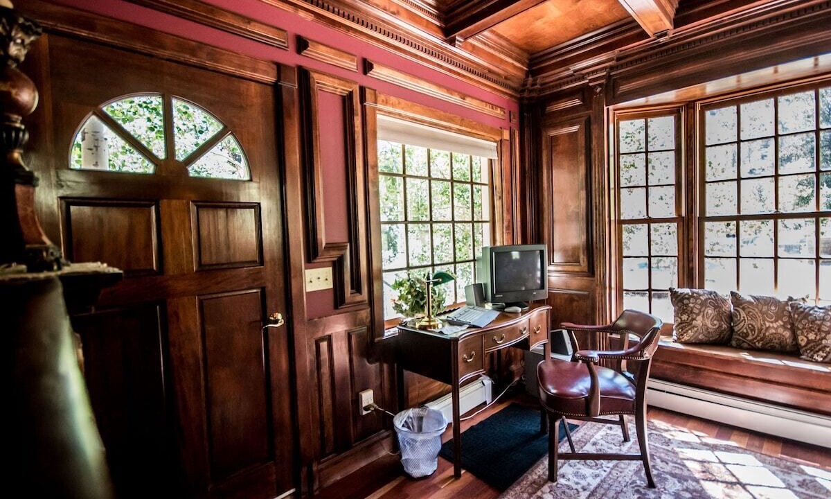 Photo of Livingroom in Divide