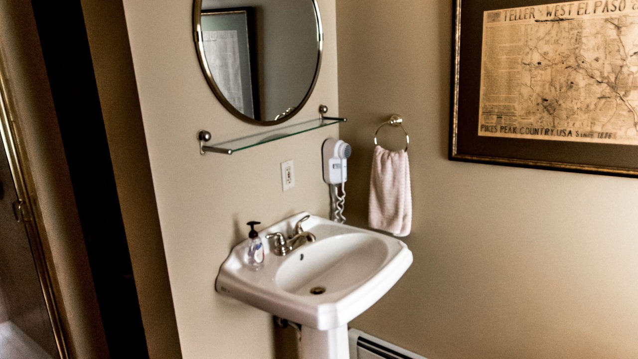 Photo of Bathroom in Divide