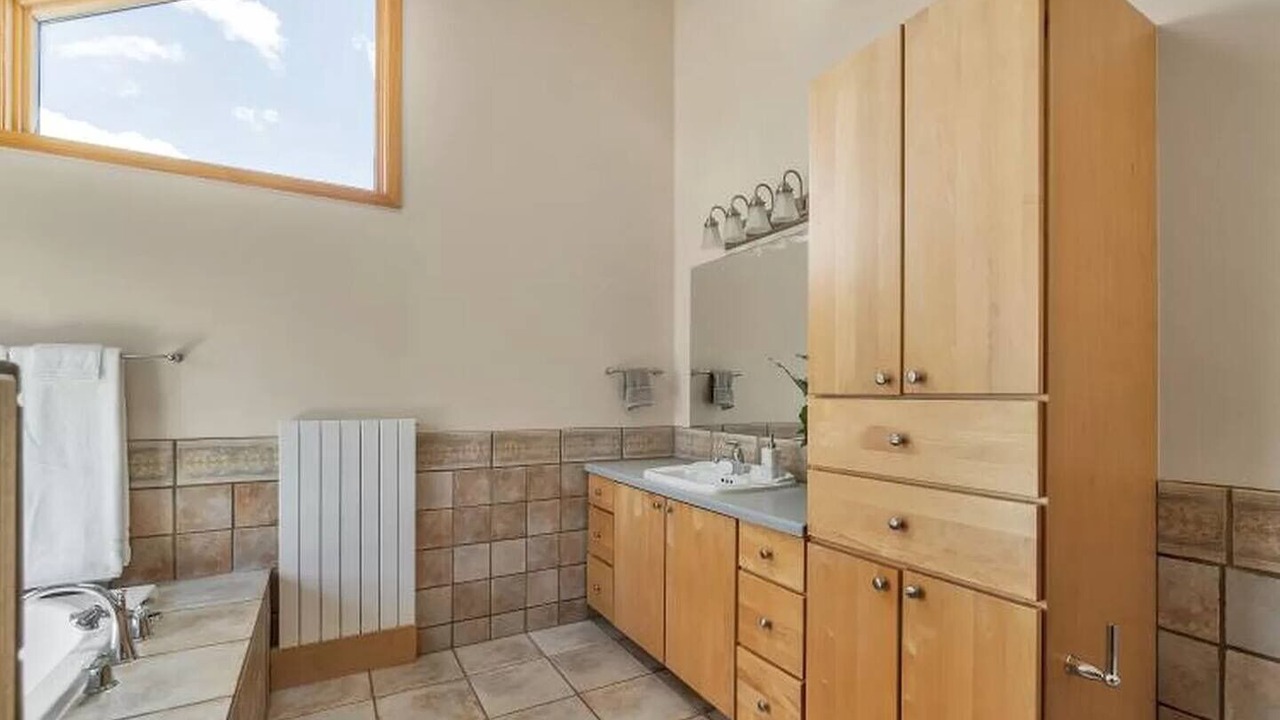 Photo of Bathroom in Black Hawk