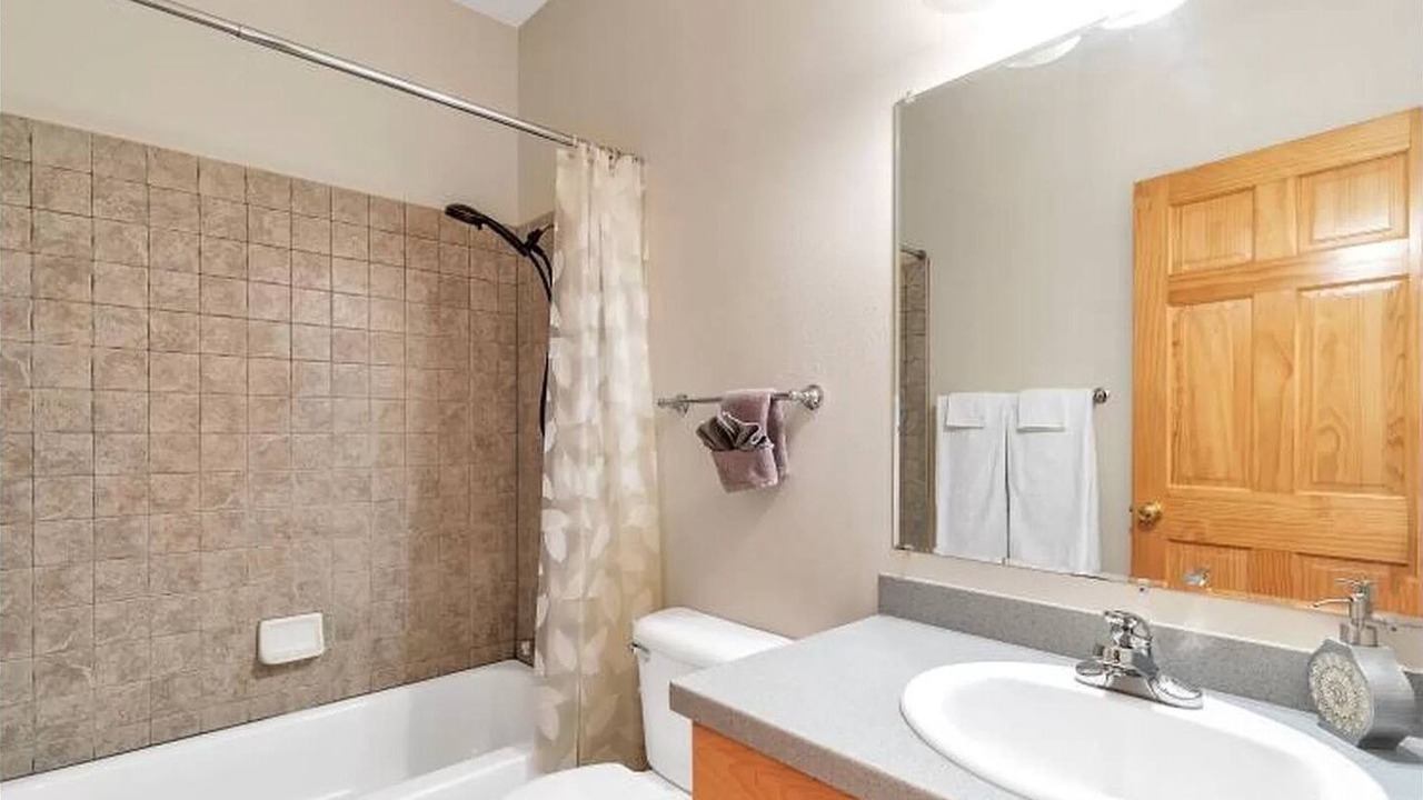 Photo of Bathroom in Black Hawk