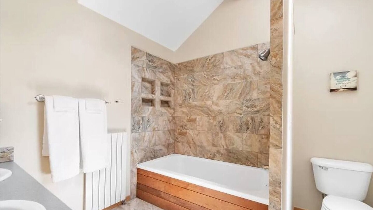 Photo of Bathroom in Black Hawk