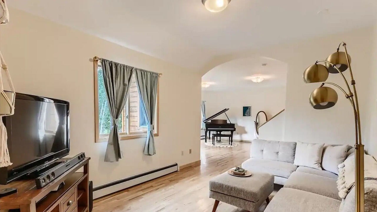 Photo of Livingroom in Black Hawk