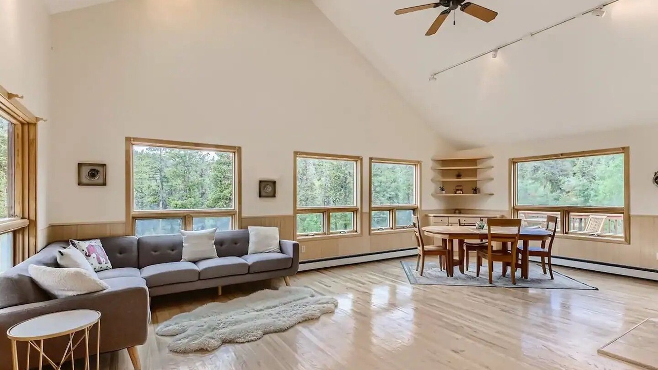 Photo of Livingroom in Black Hawk