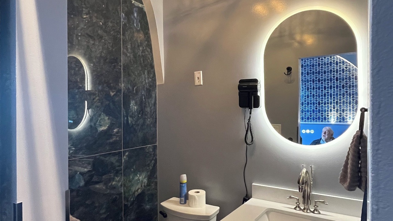 Photo of Bathroom in Dupont