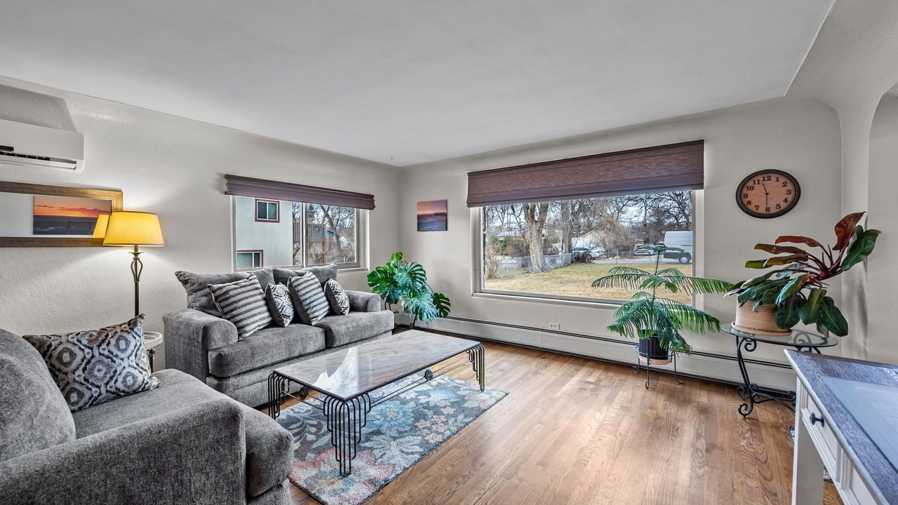 Photo of Livingroom in Creighton
