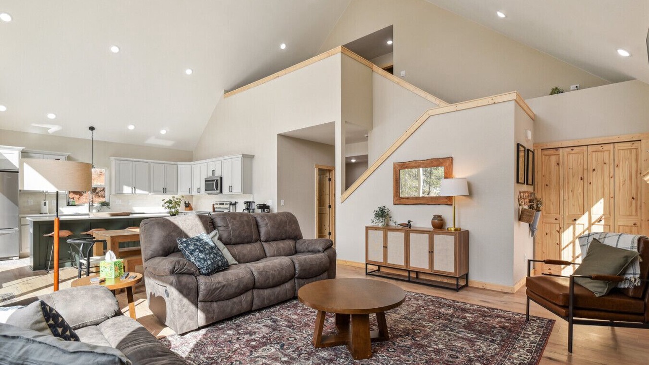 Photo of Livingroom in Rainbow Valley