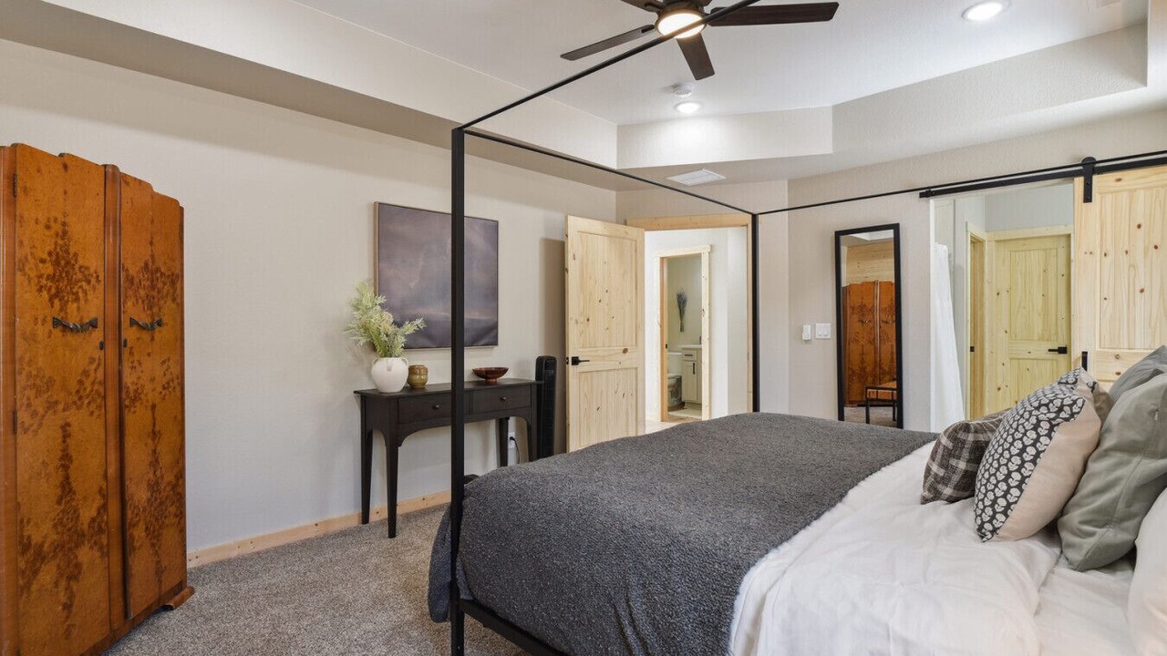 Photo of Bedroom in Rainbow Valley
