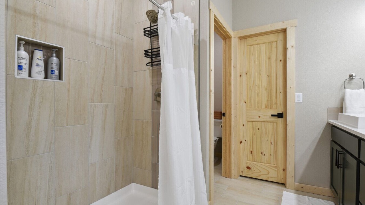 Photo of Bathroom in Rainbow Valley