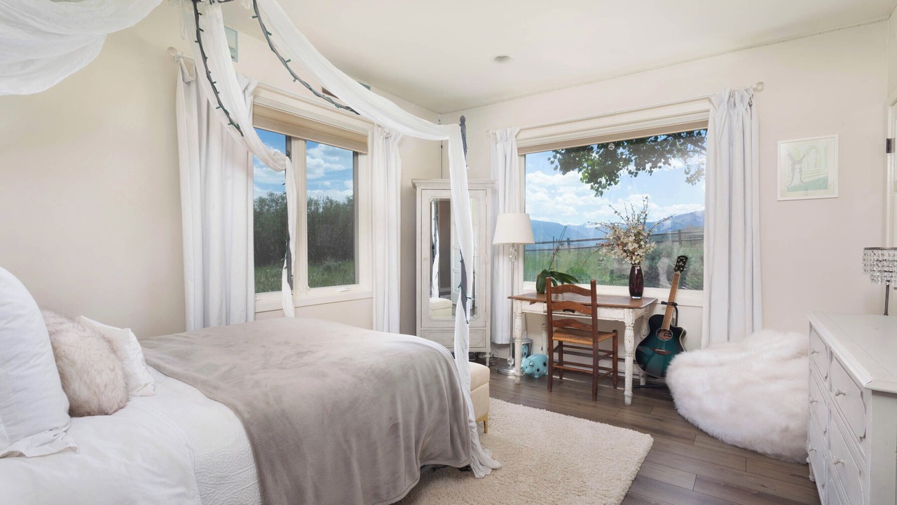 Photo of Bedroom in Brush Creek Village