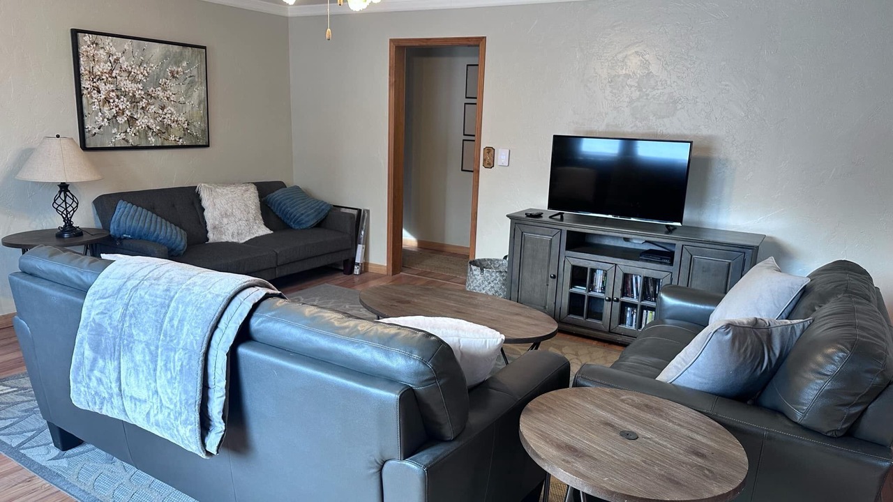 Photo of Livingroom in Yampa