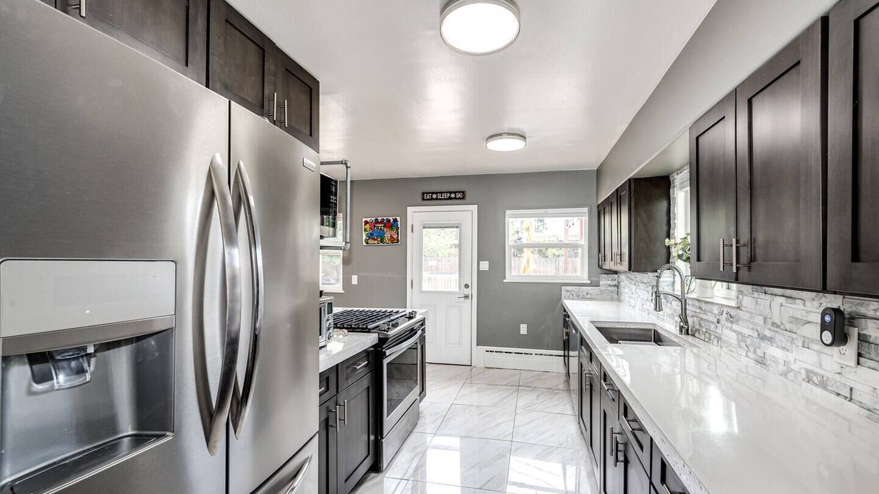 Photo of Kitchen in Barths