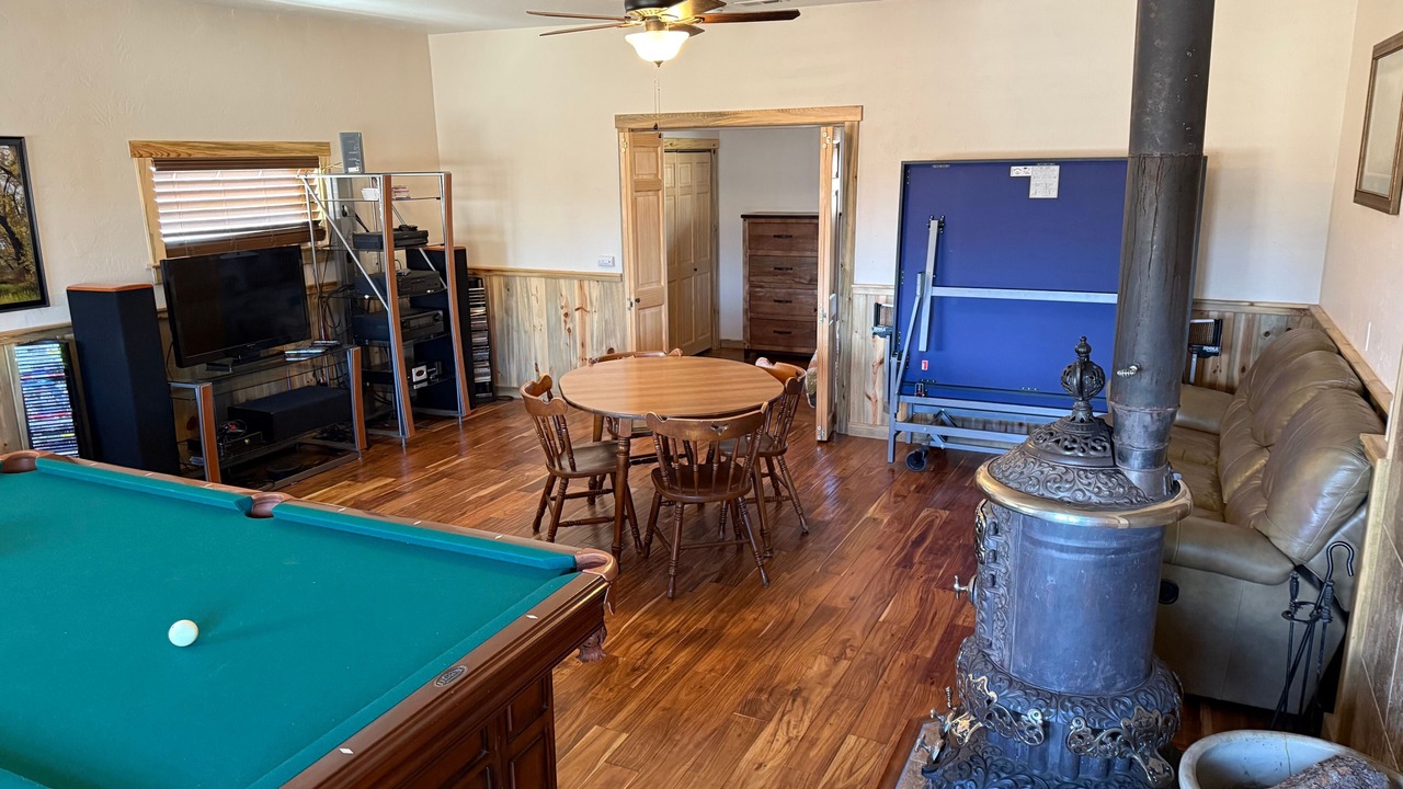 Photo of Bedroom in South Fork