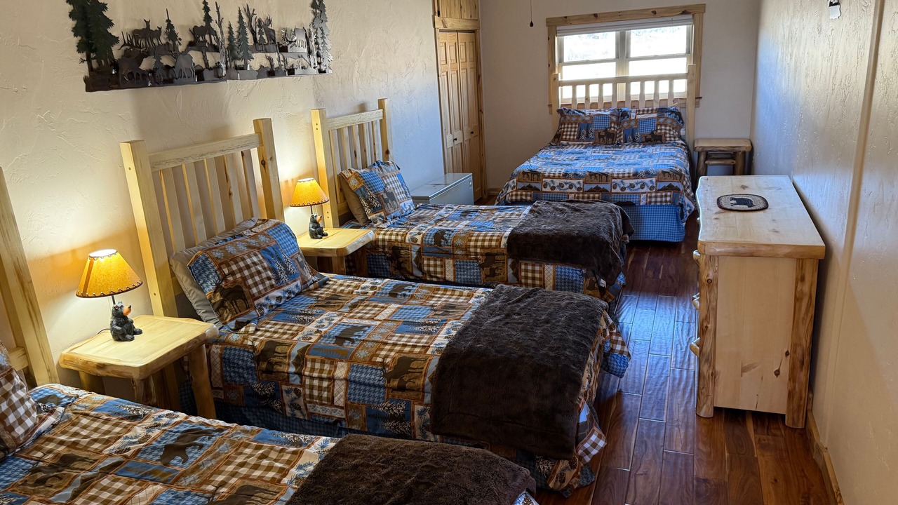 Photo of Bedroom in South Fork