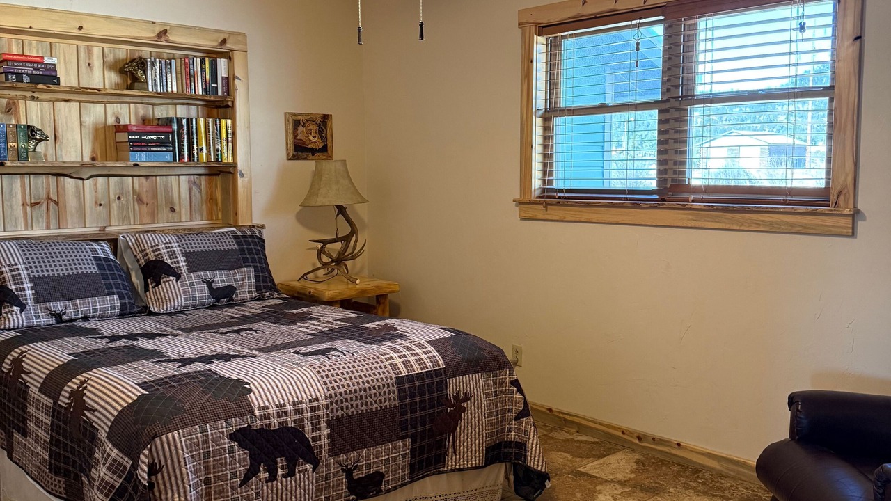 Photo of Bedroom in South Fork
