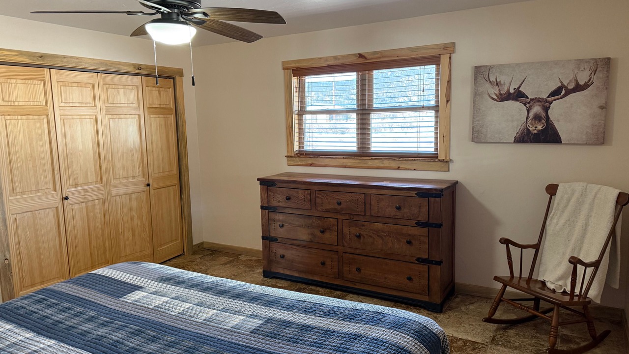 Photo of Bedroom in South Fork