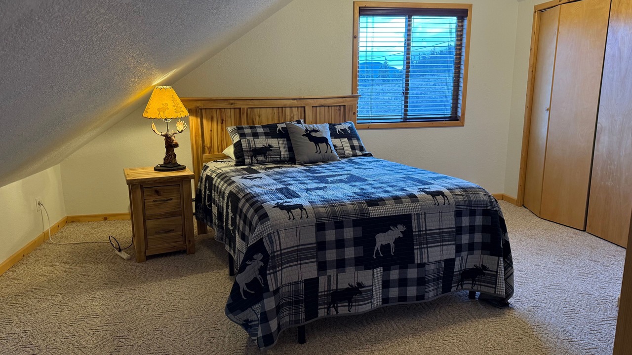 Photo of Bedroom in South Fork