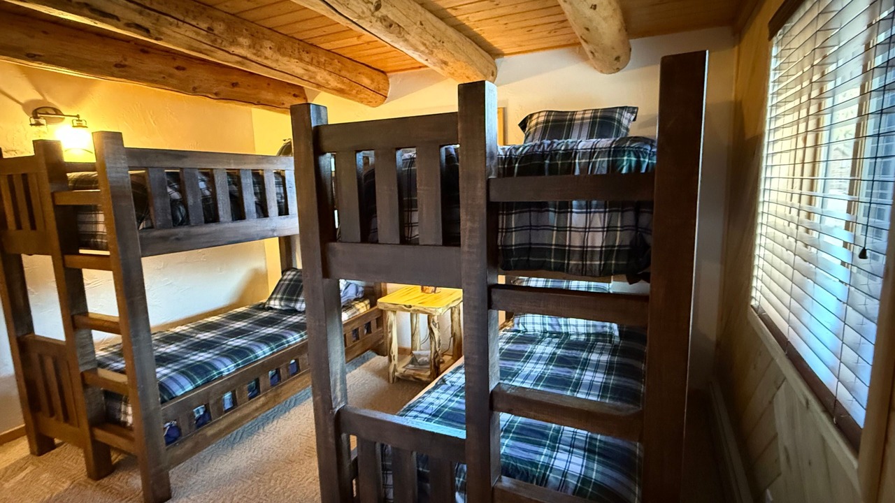Photo of Bedroom in South Fork