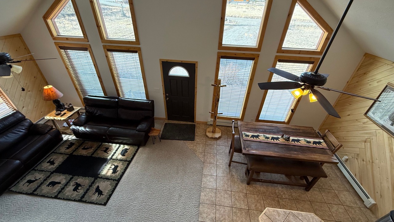 Photo of Livingroom in South Fork