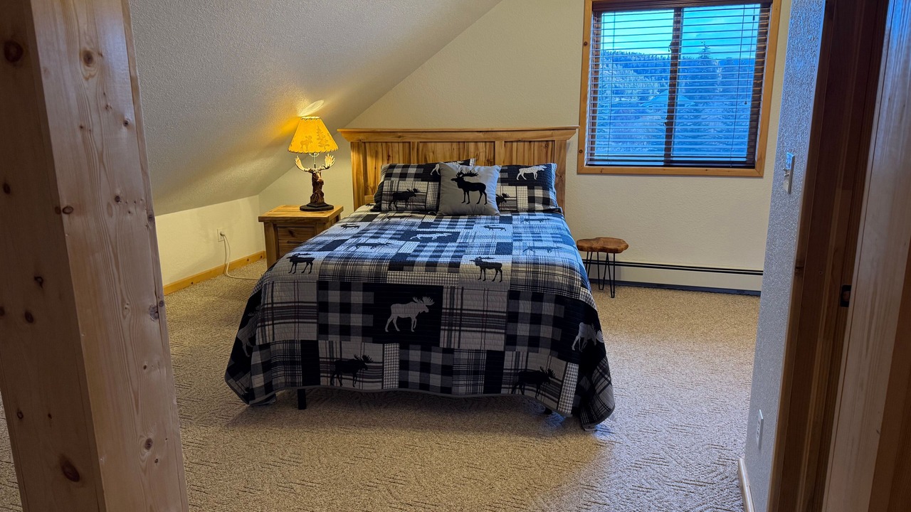 Photo of Bedroom in South Fork