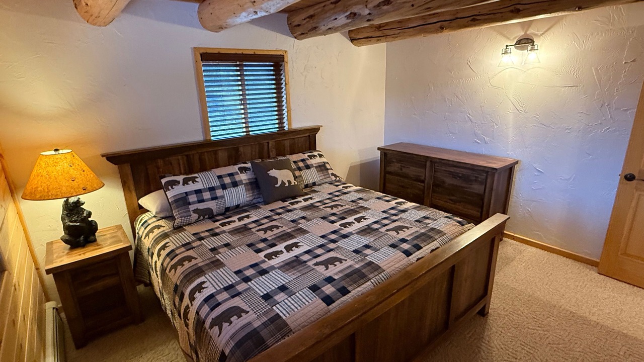 Photo of Bedroom in South Fork