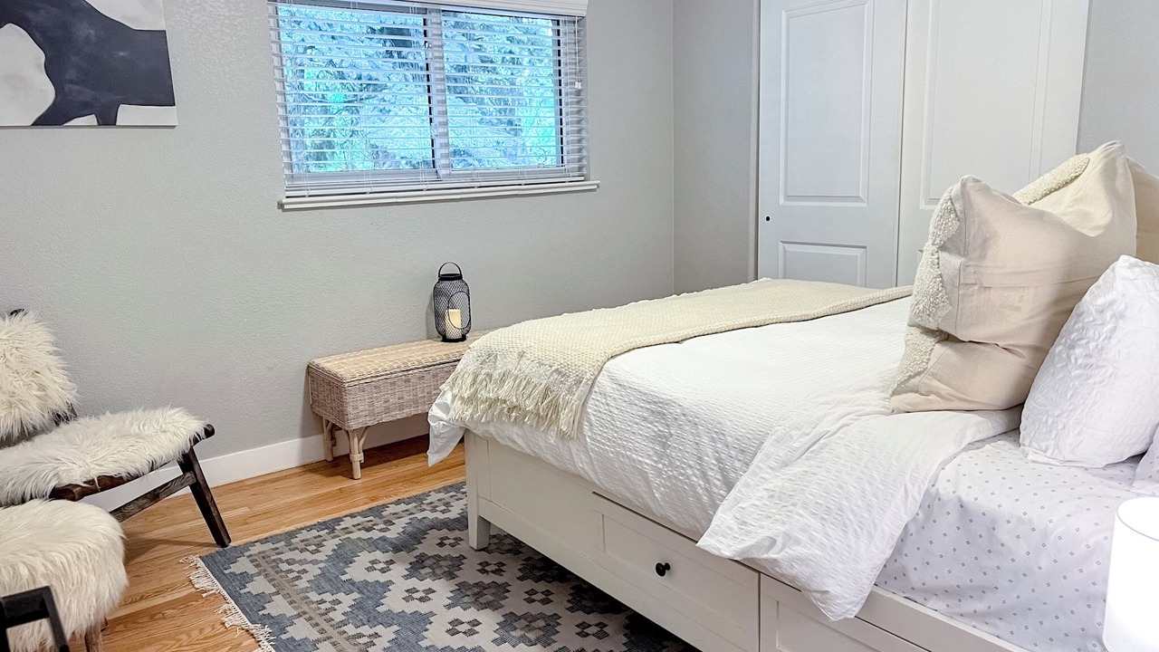 Photo of Bedroom in Lakewood