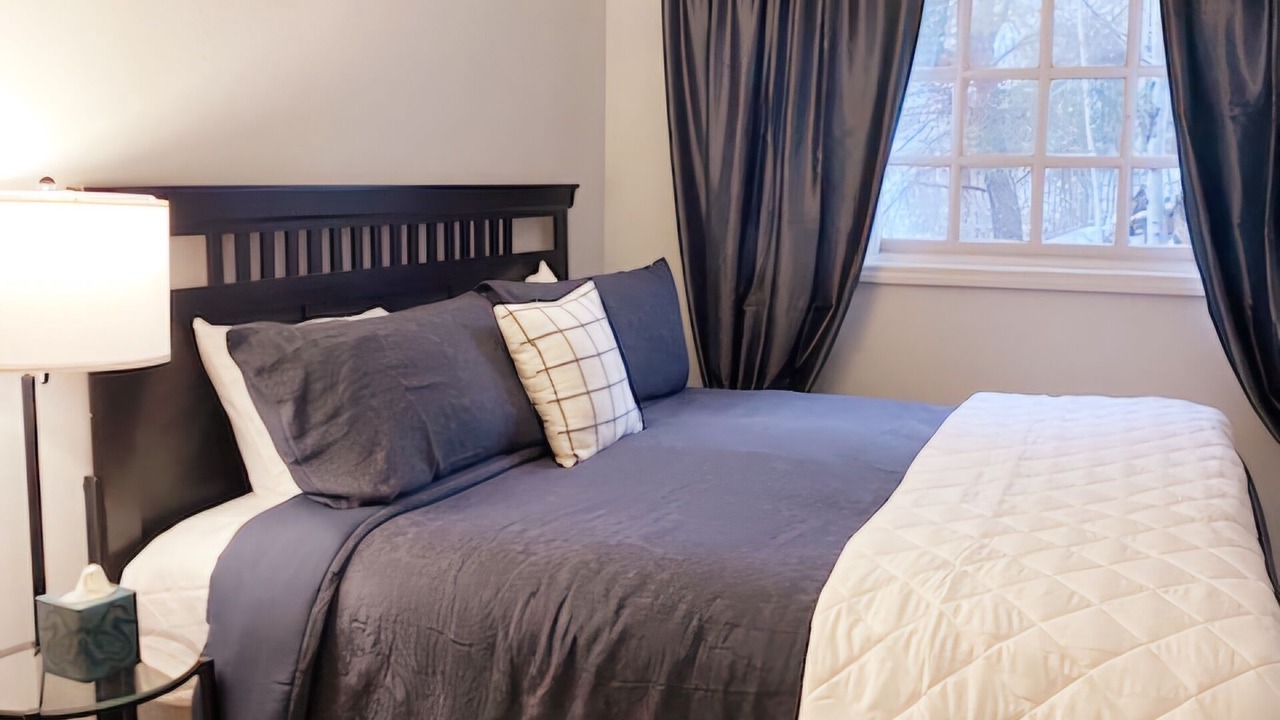 Photo of Bedroom in Rainbow Valley