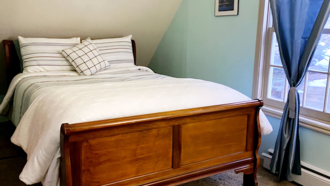 Photo of Bedroom in Rainbow Valley