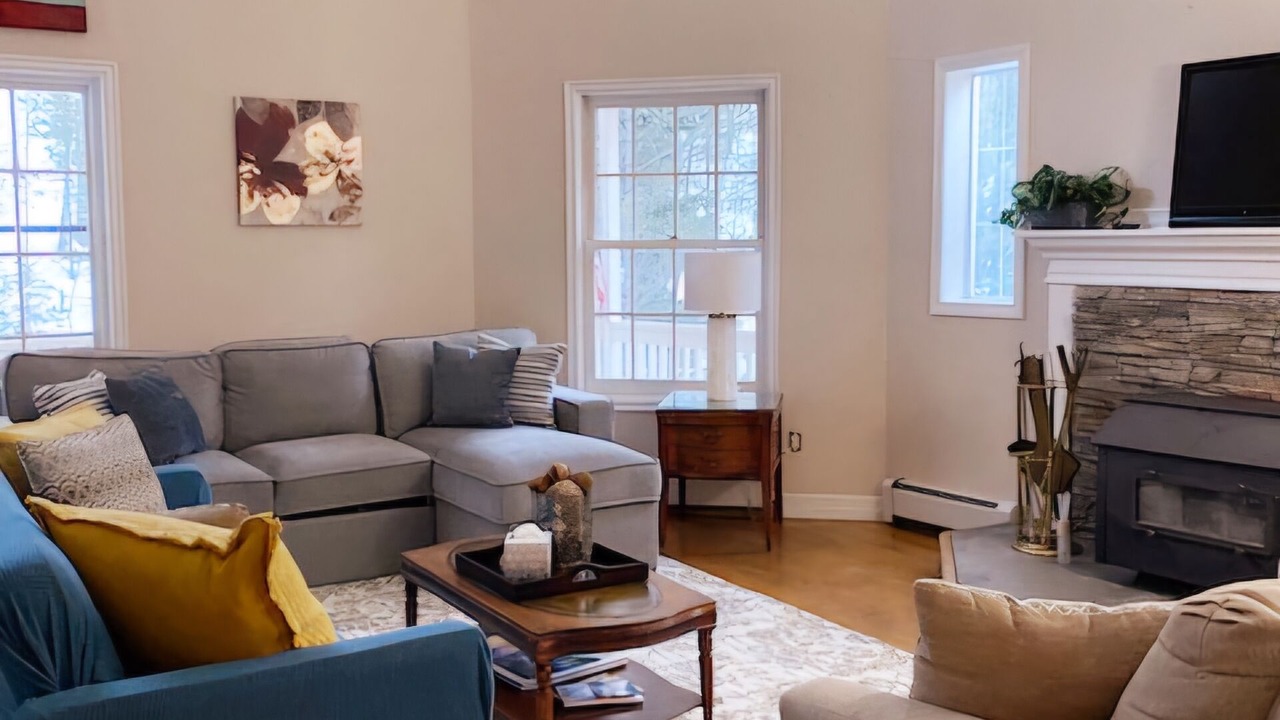 Photo of Livingroom in Rainbow Valley