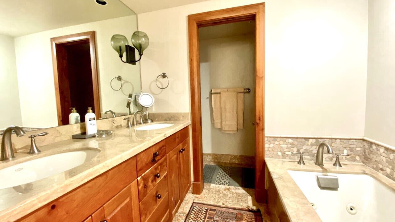 Photo of Bathroom in Mountain Village